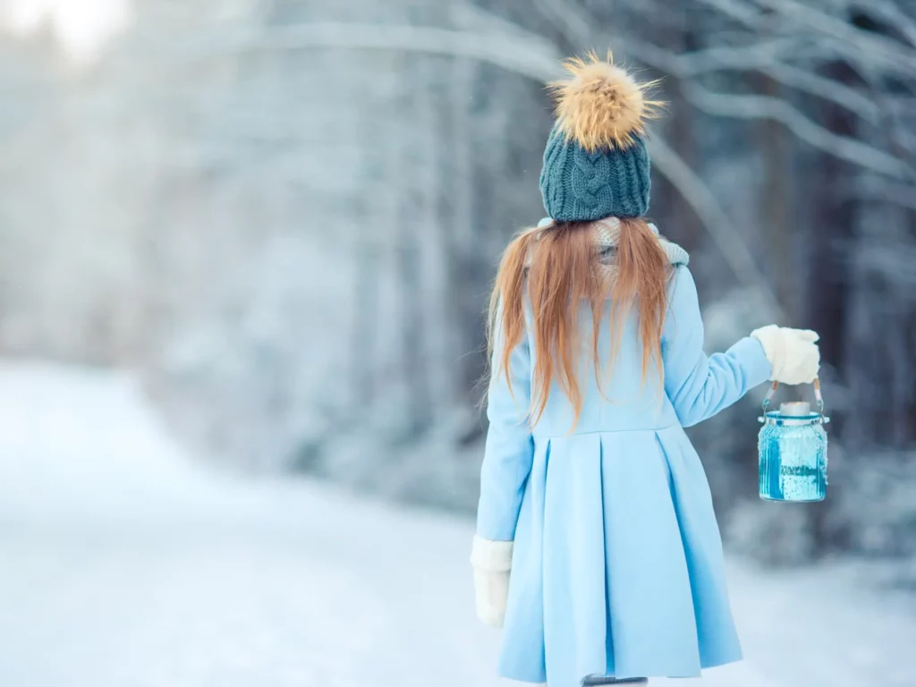 girl winter lamp public speaking